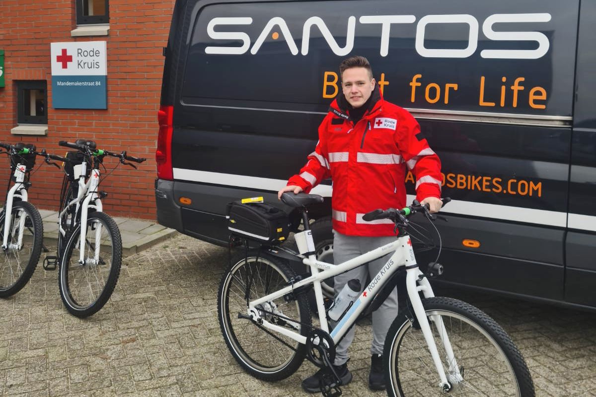 Santos patrol bike rode kruis